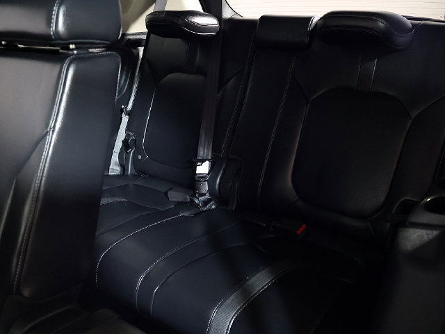 Used 2024 Honda Pilot Touring image 14