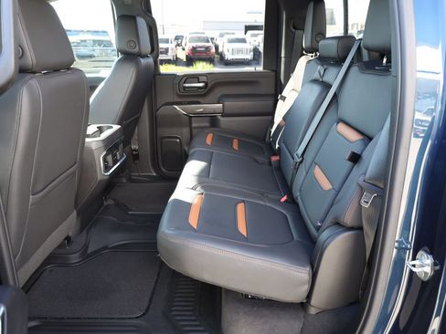 Used 2022 GMC Sierra 3500 AT4 w/ AT4 Premium Plus Package AWD/4WD image 18