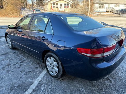 Used 2004 Honda Accord LX image 7