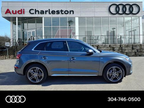 Certified 2024 Audi Q5 e Premium image 2