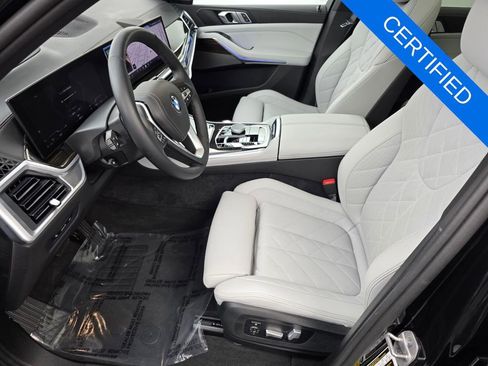 Used 2024 BMW X5 xDrive40i w/ Premium Package image 9