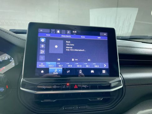 Used 2023 Jeep Compass Trailhawk image 18