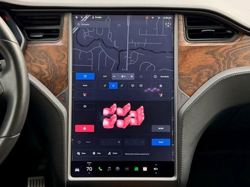 Used 2018 Tesla Model X 100D image 16