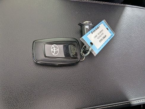 Used 2024 Toyota 4Runner Limited RWD image 30