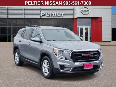 Used 2024 GMC Terrain SLE w/ Driver Convenience Package image 1