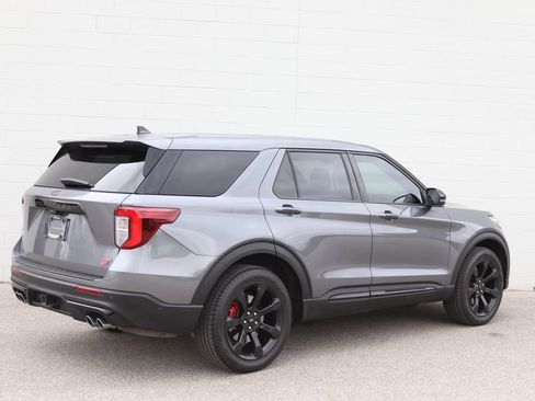 Used 2022 Ford Explorer ST w/ Equipment Group 401A AWD/4WD image 2