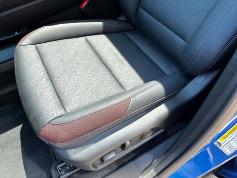 Used 2025 Chevrolet Equinox RS w/ Safety and Technology Package image 16