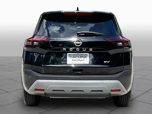 Used 2023 Nissan Rogue SV FWD image 5