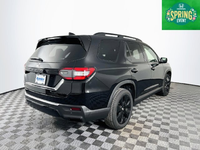 New 2026 Honda Pilot Black Edition image 6