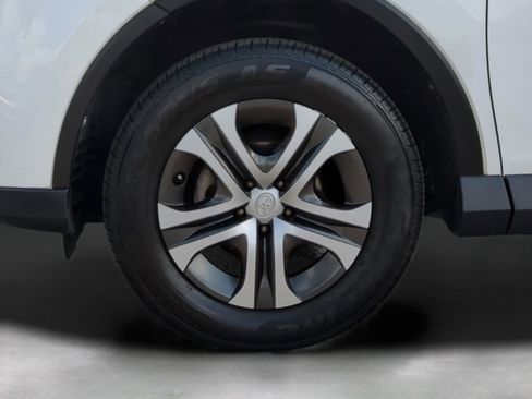 Used 2016 Toyota RAV4 LE image 28