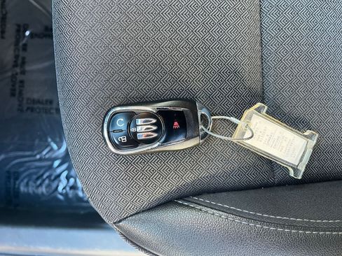 Used 2025 Buick Encore GX Preferred image 21