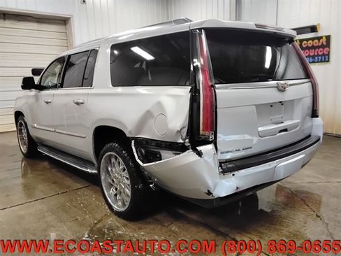 Used 2015 Cadillac Escalade ESV Luxury AWD/4WD image 3