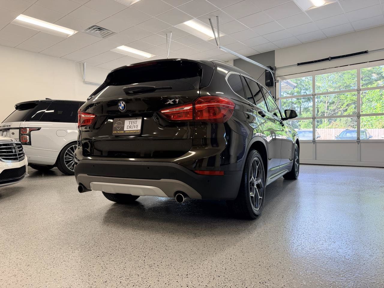 Used 2017 BMW X1 xDrive28i AWD/4WD image 8