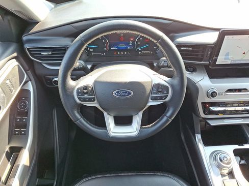 Certified 2023 Ford Explorer XLT w/ Equipment Group 202A AWD/4WD image 11