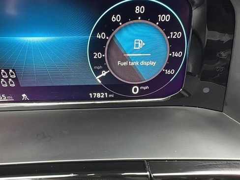 Certified 2025 Volkswagen Atlas SE image 21