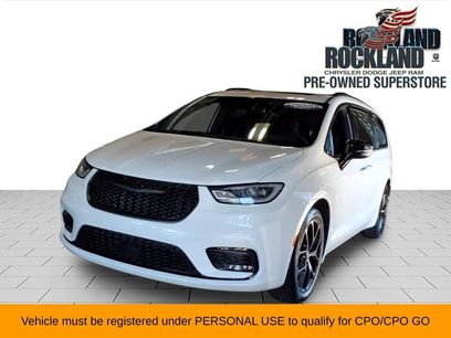 Used 2025 Chrysler Pacifica Limited