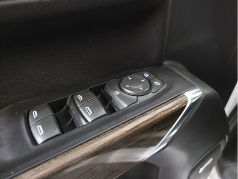 Used 2019 Chevrolet Silverado 1500 LT Trail Boss image 19