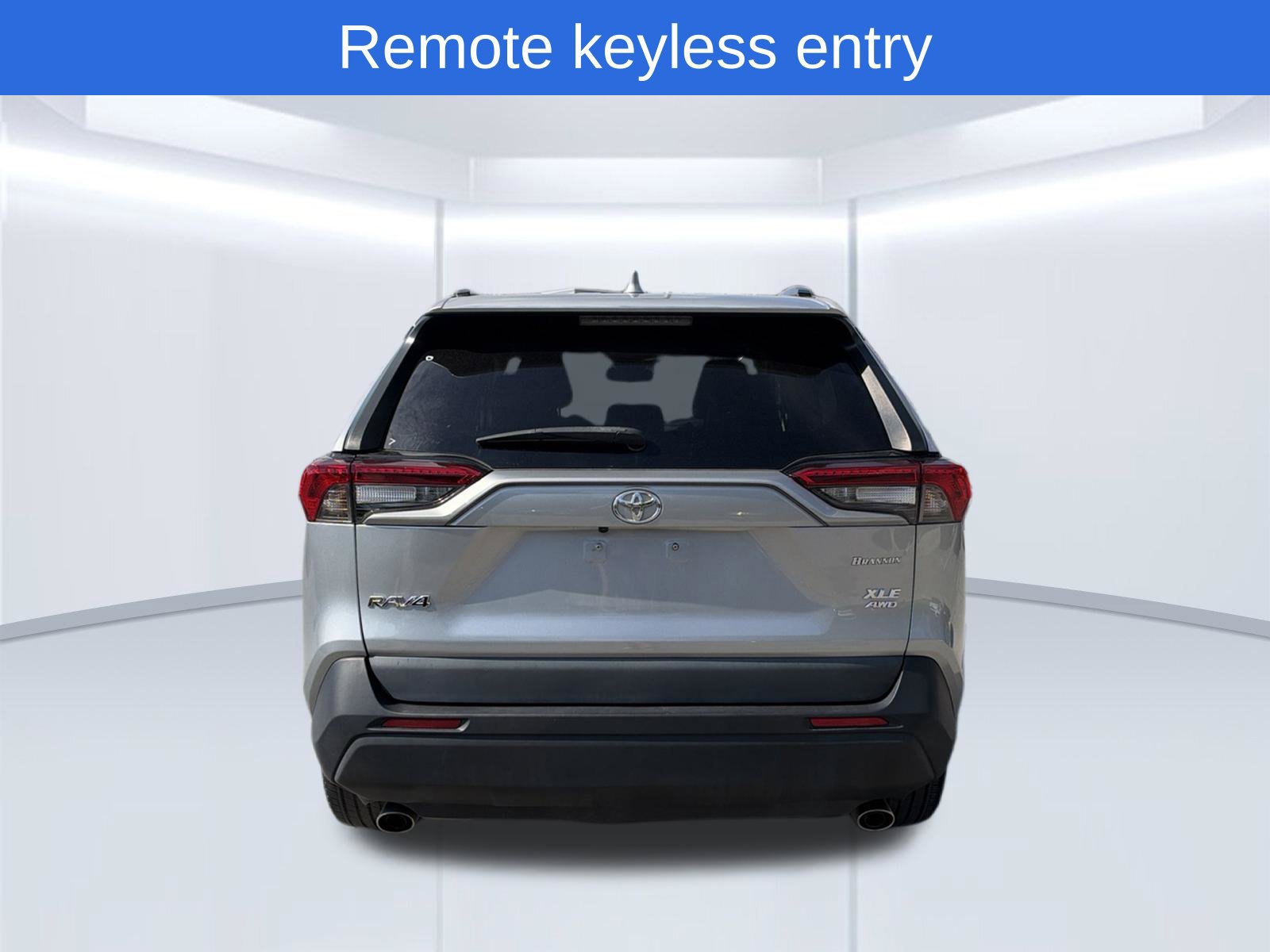 Used 2021 Toyota RAV4 XLE Premium AWD/4WD image 7