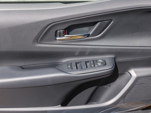New 2026 Toyota Prius Plug-In Hybrid FWD image 23