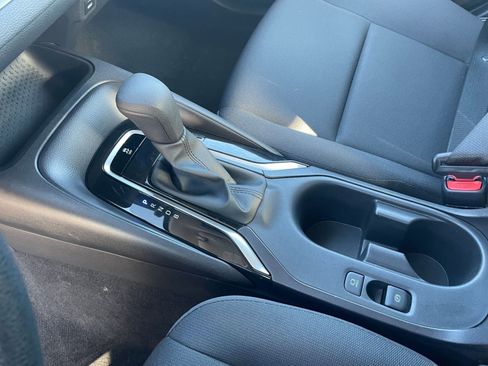 Used 2025 Toyota Corolla LE image 41