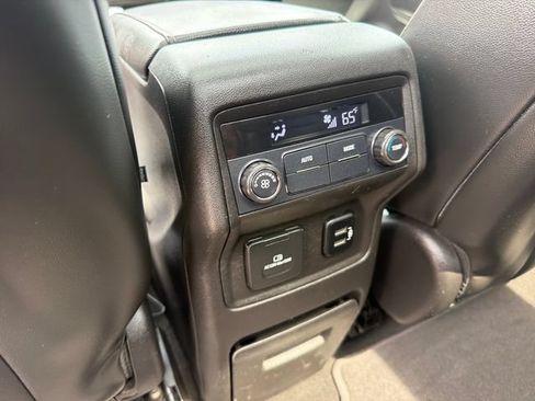 Used 2017 GMC Acadia SLT AWD/4WD image 28