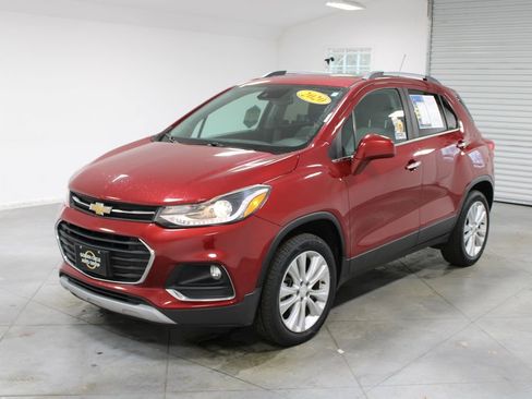 Used 2020 Chevrolet Trax Premier image 4