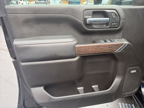 Used 2022 GMC Sierra 3500 Denali w/ Denali Ultimate Package image 7