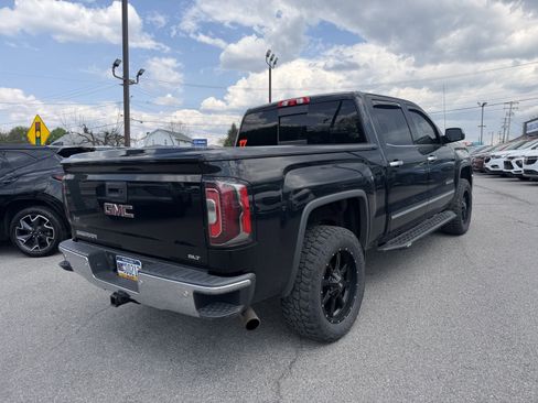 Used 2018 GMC Sierra 1500 SLT AWD/4WD image 4