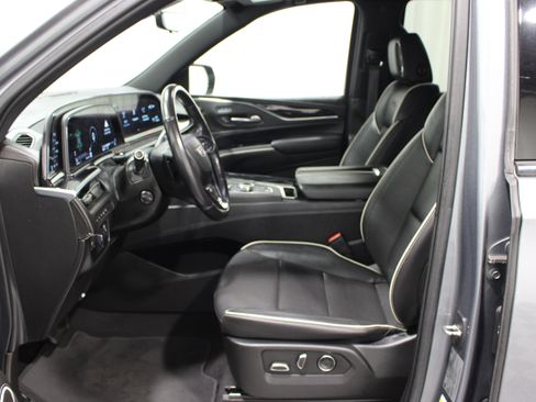 Used 2021 Cadillac Escalade Sport AWD/4WD image 3
