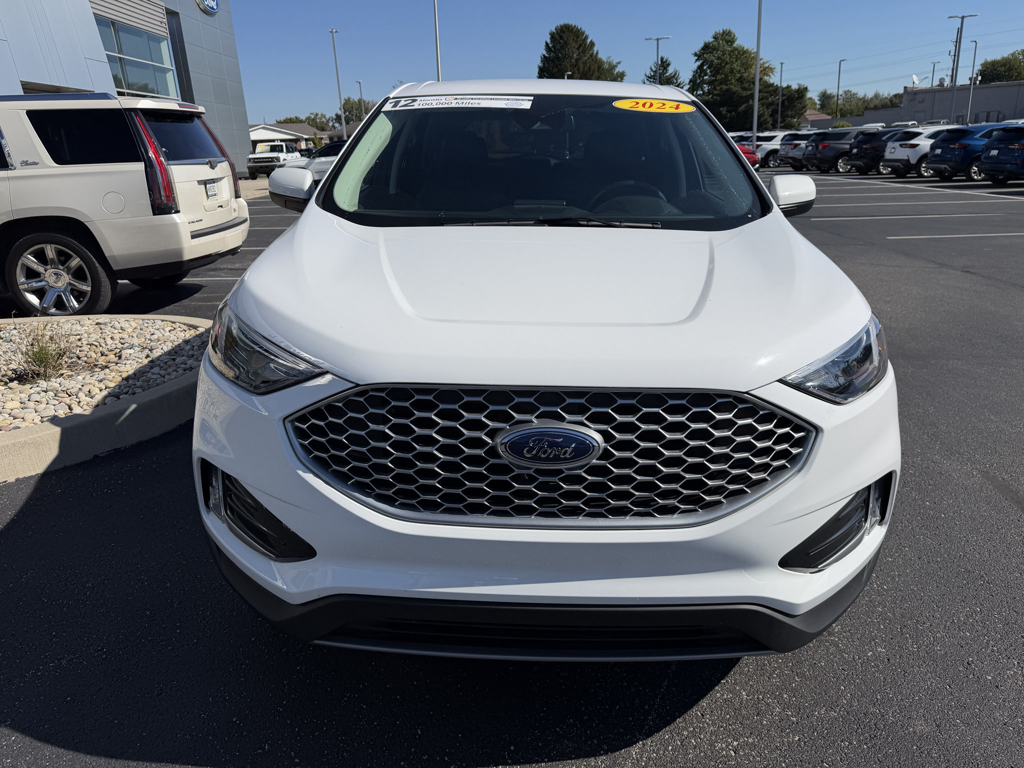 Used 2024 Ford Edge SEL w/ Convenience Package AWD/4WD image 3