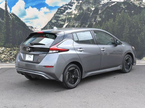Used 2025 Nissan Leaf SV Plus FWD image 3