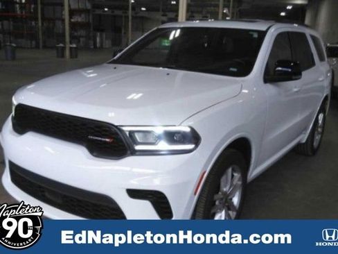 Used 2024 Dodge Durango GT image 1