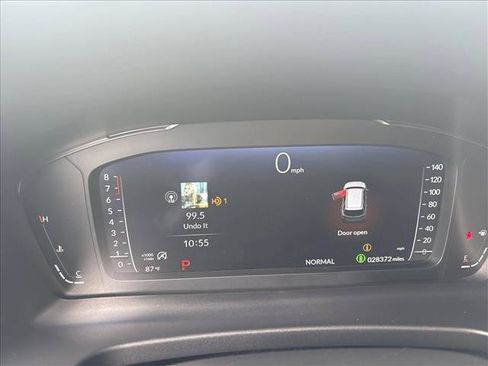 Used 2025 Honda Pilot Black Edition image 11