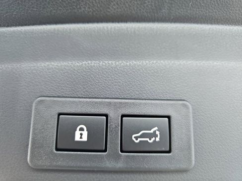 New 2026 Subaru Ascent Limited AWD/4WD image 18