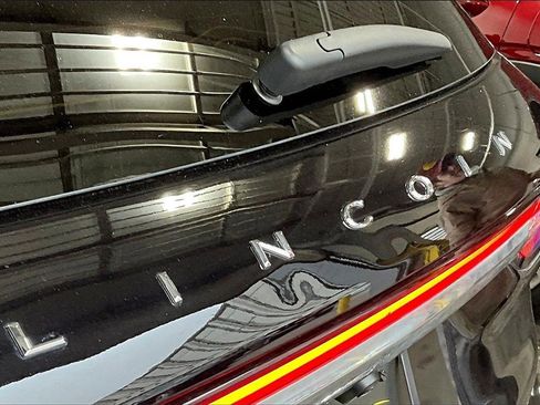 Used 2022 Lincoln Corsair Standard w/ Equipment Group 101A image 30