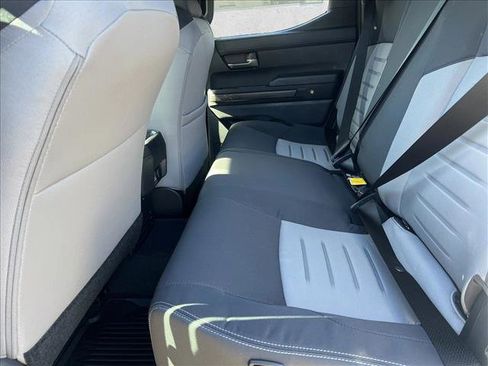 New 2025 Toyota Tacoma TRD Off-Road image 17