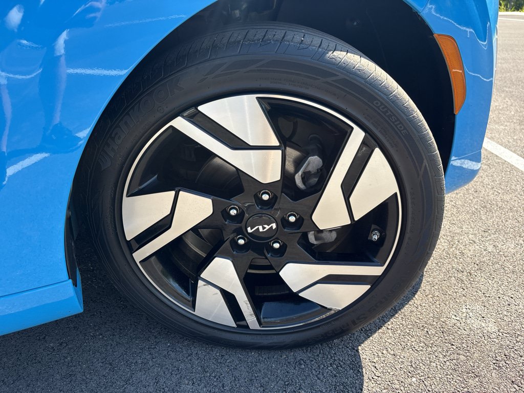 Used 2024 Kia Soul GT-Line FWD image 16