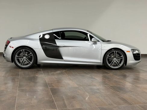 Used 2012 Audi R8 V10 AWD/4WD image 19