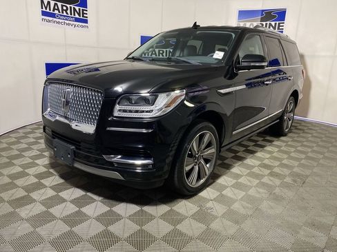 Used 2018 Lincoln Navigator Select AWD/4WD image 11