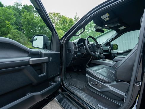 Used 2018 Ford F150 XLT w/ Equipment Group 302A Luxury AWD/4WD image 12