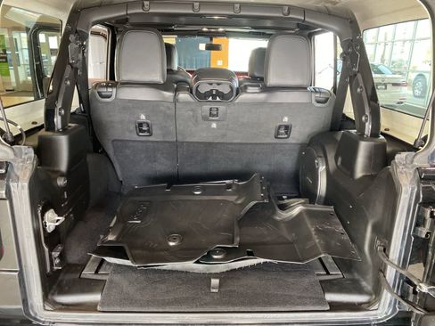 Used 2020 Jeep Wrangler Unlimited Rubicon w/ Dual Top Group image 29