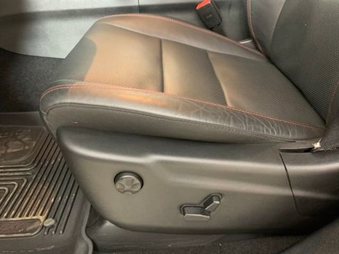 Used 2025 Dodge Durango R/T image 17