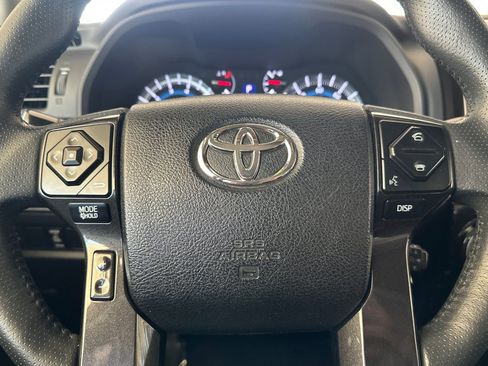 Used 2019 Toyota 4Runner TRD Off-Road Premium AWD/4WD image 27