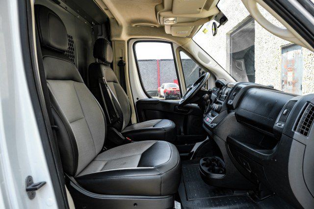 Used 2021 RAM ProMaster 2500 w/ Convenience Group FWD image 30