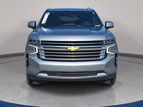 Used 2023 Chevrolet Tahoe High Country AWD/4WD image 2