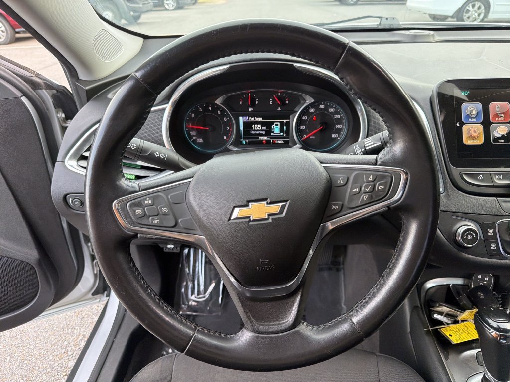 Used 2018 Chevrolet Malibu LT FWD image 23