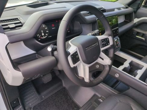 New 2026 Land Rover Defender 130 S AWD/4WD image 7