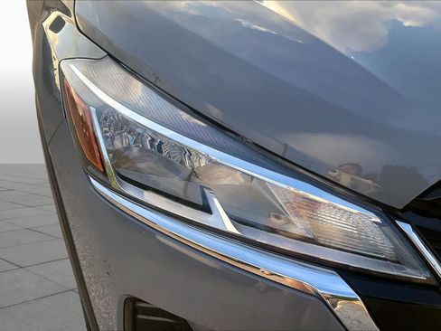 Used 2024 Nissan Kicks SV FWD image 27