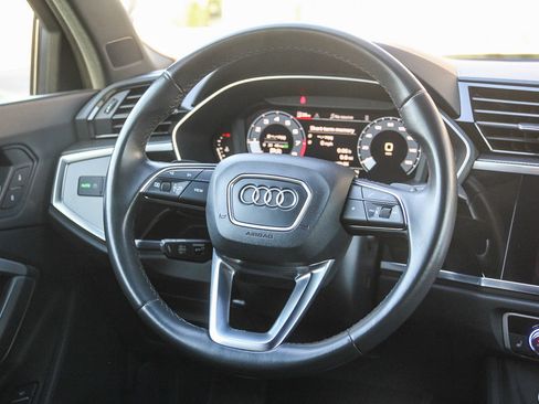 Used 2022 Audi Q3 2.0T Premium Plus w/ Premium Plus Package image 16