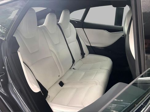 Used 2018 Tesla Model S 75D AWD/4WD image 19